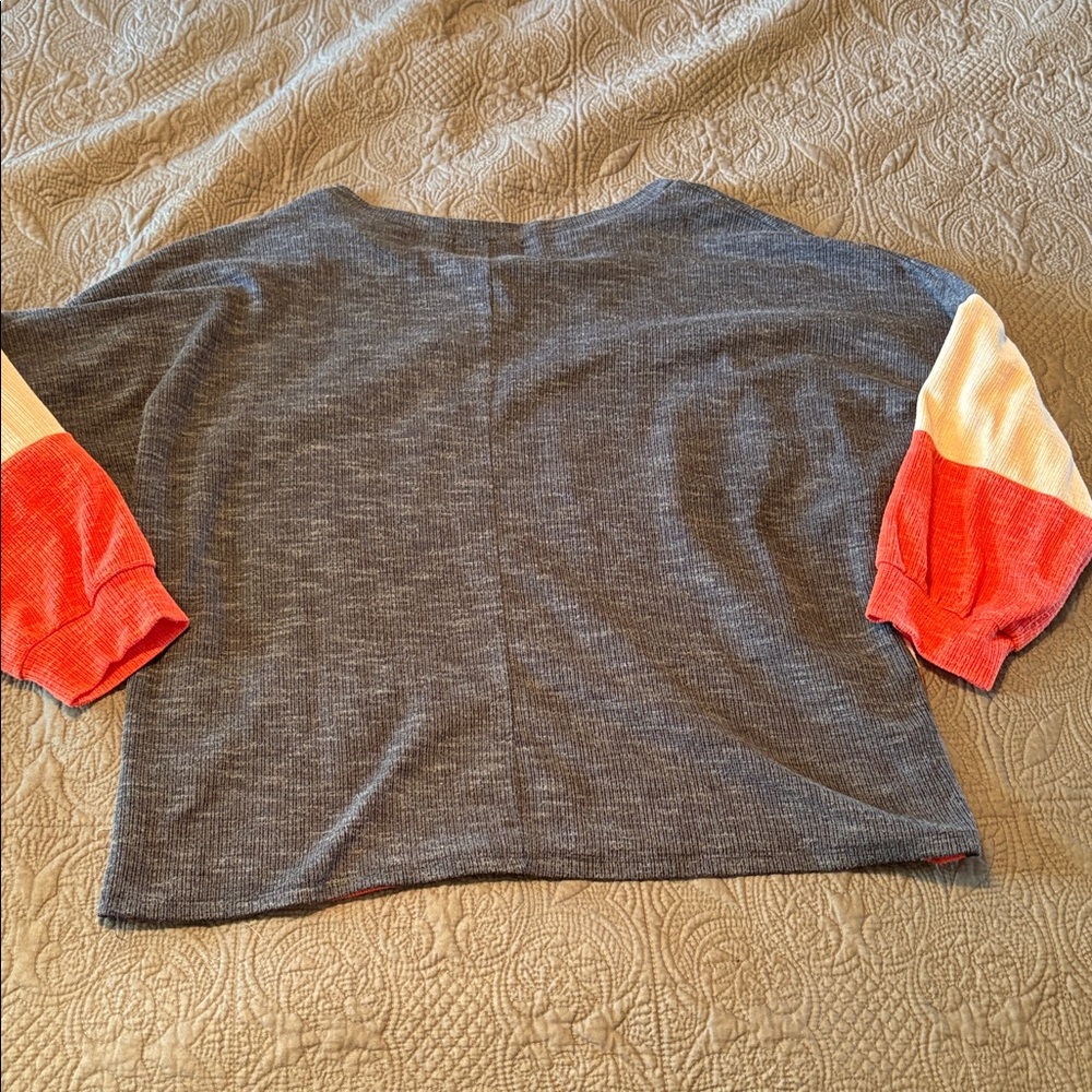 Striped Colorblock Sweater - Picture 4 of 4
